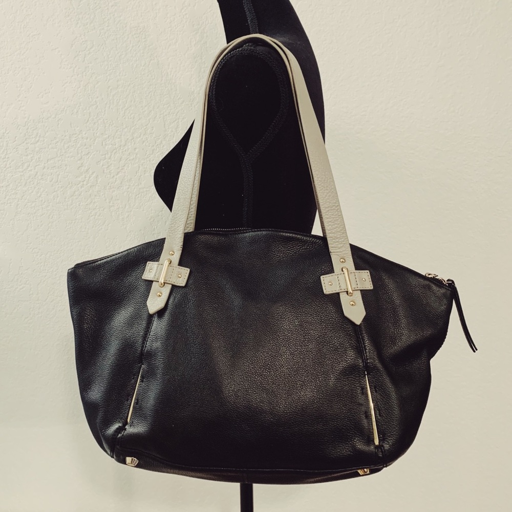 Vince Camuto Handbag 👜